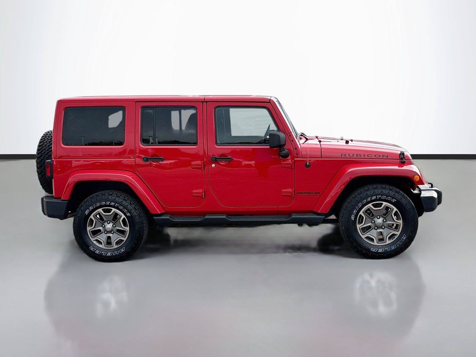 Used 2014 Jeep Wrangler Unlimited Rubicon w/ Dual Top Group AWD/4WD image 16