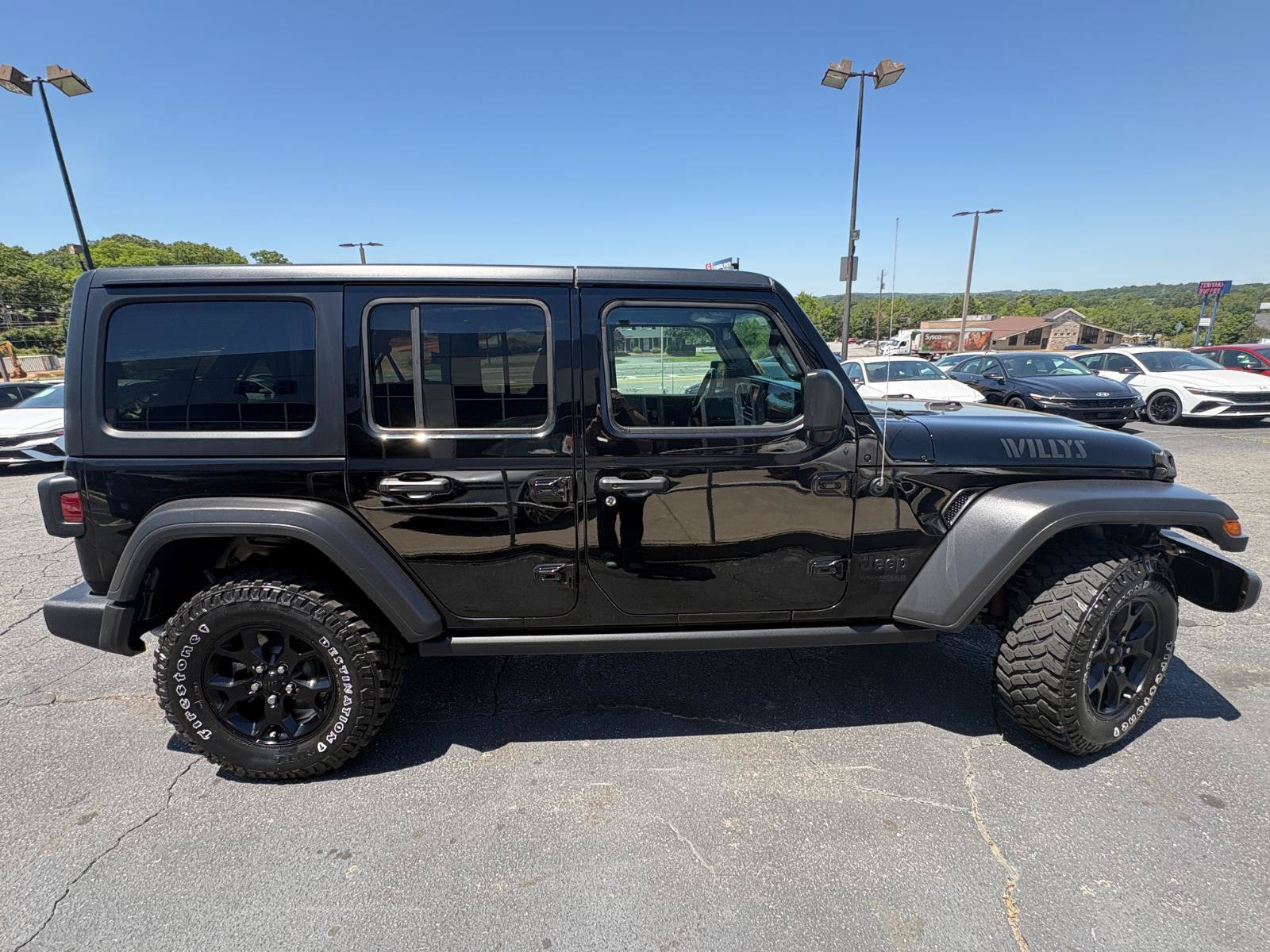 Used 2022 Jeep Wrangler Unlimited Sport AWD/4WD image 5