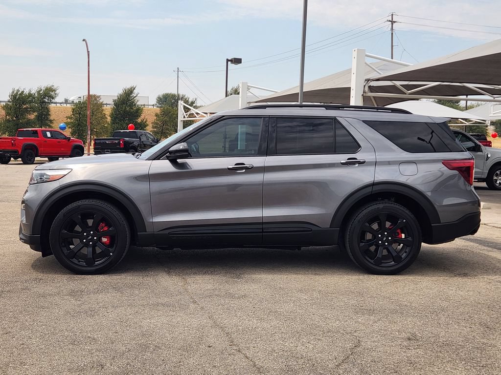 Used 2023 Ford Explorer ST w/ Equipment Group 401A AWD/4WD image 4
