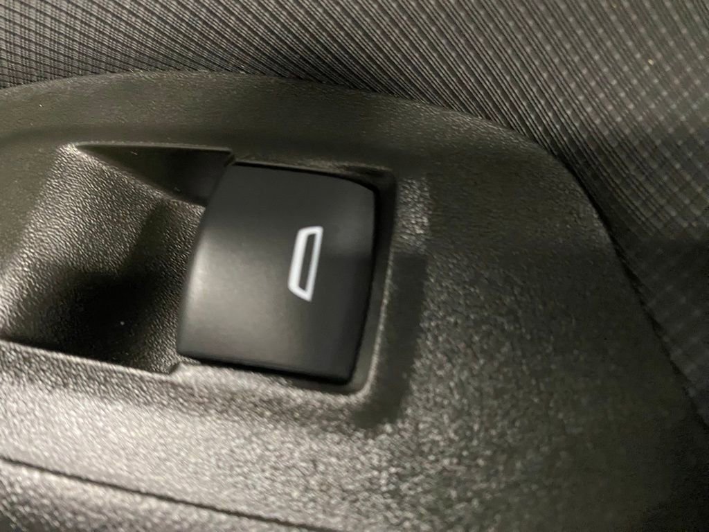 Used 2023 Chevrolet Equinox RS image 22