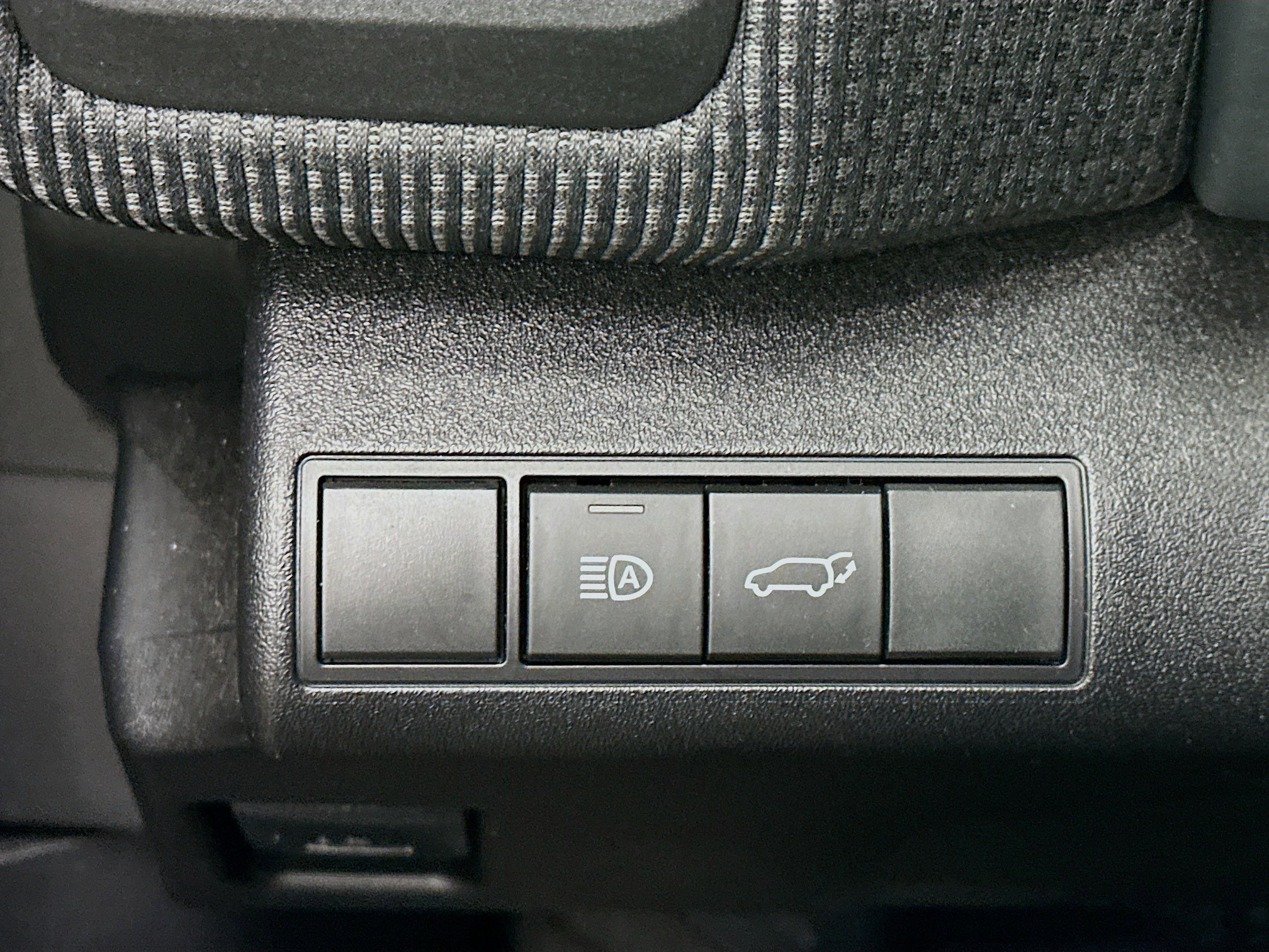 Used 2023 Toyota bZ4X Limited w/ Weather Package AWD/4WD image 17
