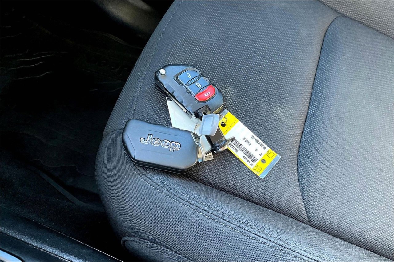 Certified 2022 Jeep Wrangler Unlimited Sport image 29