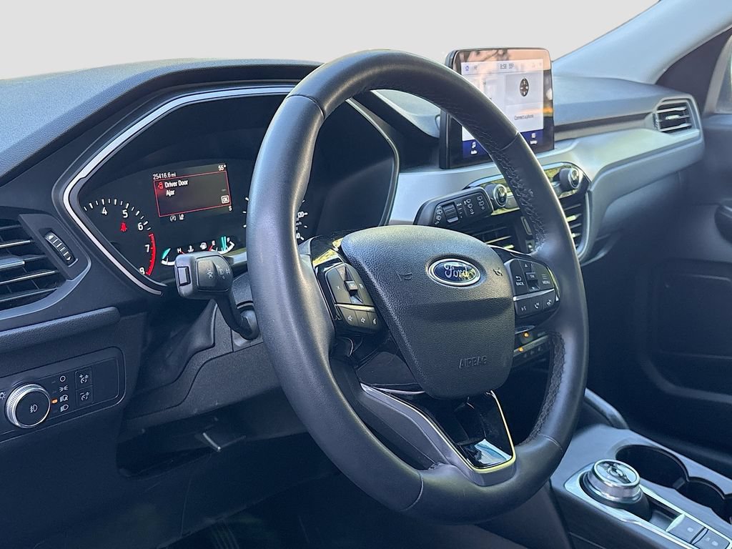 Used 2022 Ford Escape SEL AWD/4WD image 9
