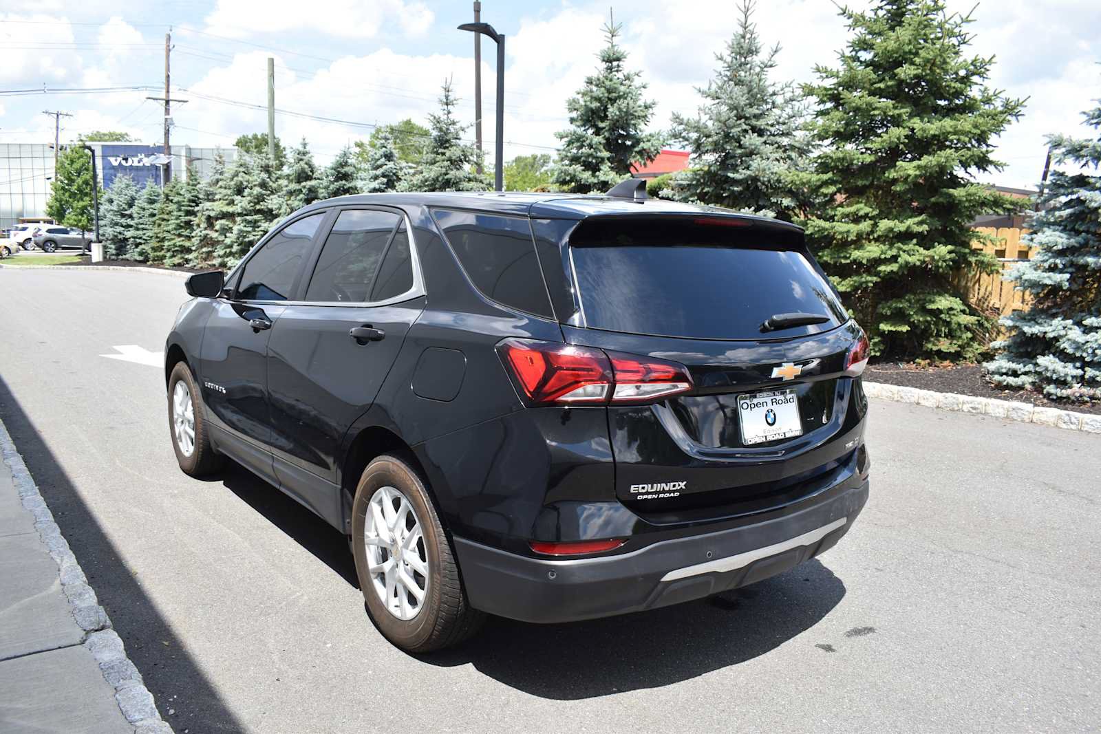 Used 2023 Chevrolet Equinox LT AWD/4WD image 7