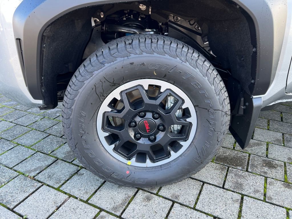 New 2026 Toyota Tacoma TRD Off-Road image 9