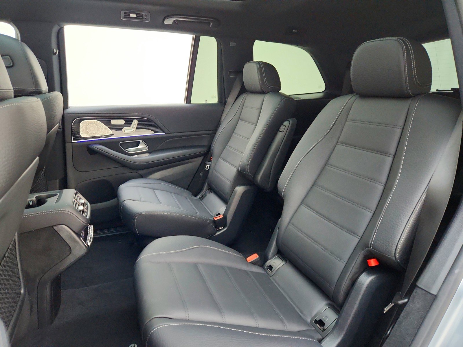New 2026 Mercedes-Benz GLS 580 4MATIC image 18