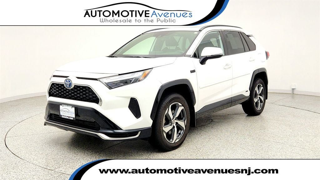 Used 2023 Toyota RAV4 SE w/ Weather & Moonroof Package AWD/4WD image 1