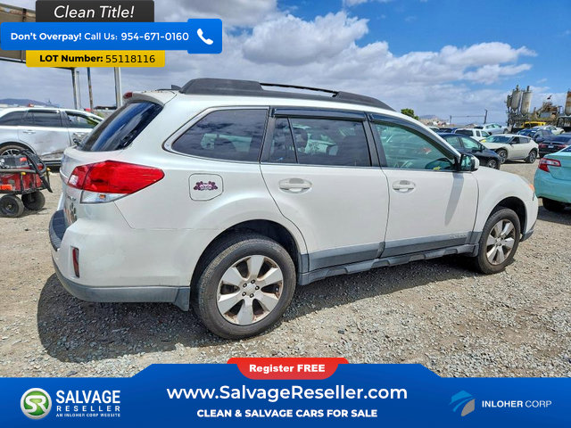 Used 2011 Subaru Outback 2.5i Premium AWD/4WD image 4