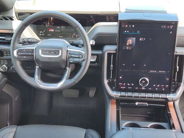 Used 2025 GMC Yukon Denali w/ Sun & Power Step Package AWD/4WD image 27