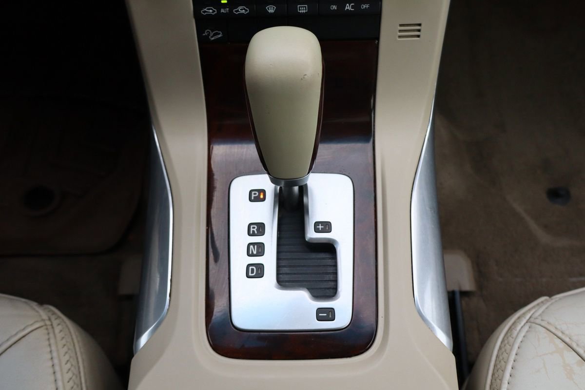 Used 2011 Volvo XC70 T6 image 36