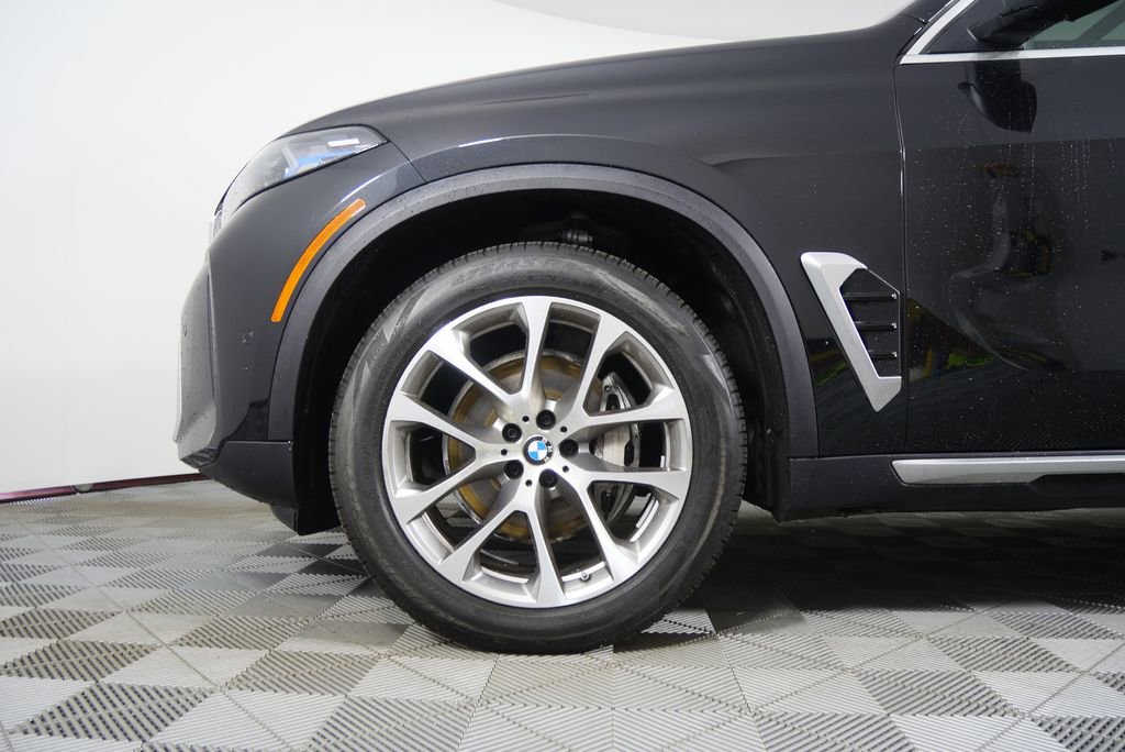 Certified 2025 BMW X5 xDrive40i w/ Premium Package image 7