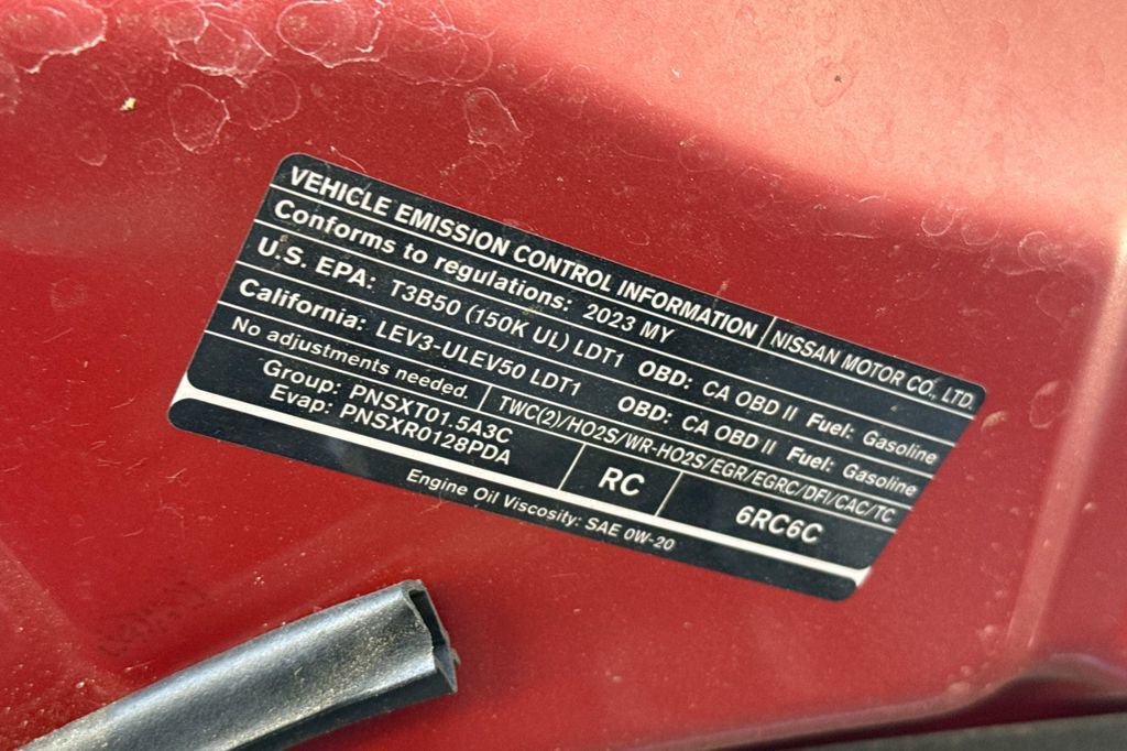 Used 2023 Nissan Rogue S image 37