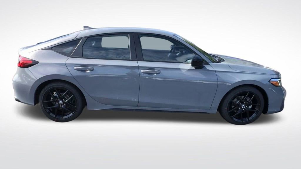 Used 2025 Honda Civic Sport image 9