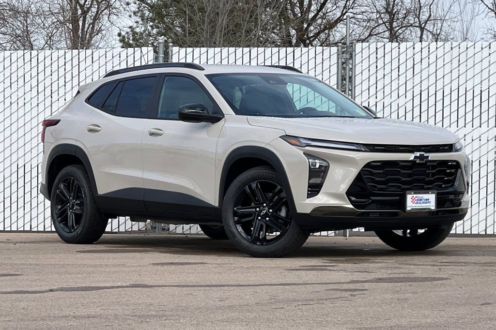 New 2026 Chevrolet Trax ACTIV w/ Driver Confidence Package image 2