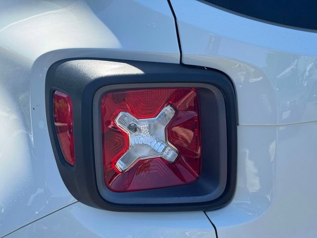 Used 2017 Jeep Renegade Trailhawk AWD/4WD image 14