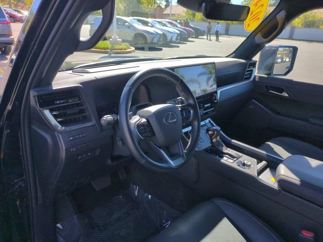 Used 2024 Lexus GX 550 AWD/4WD image 13