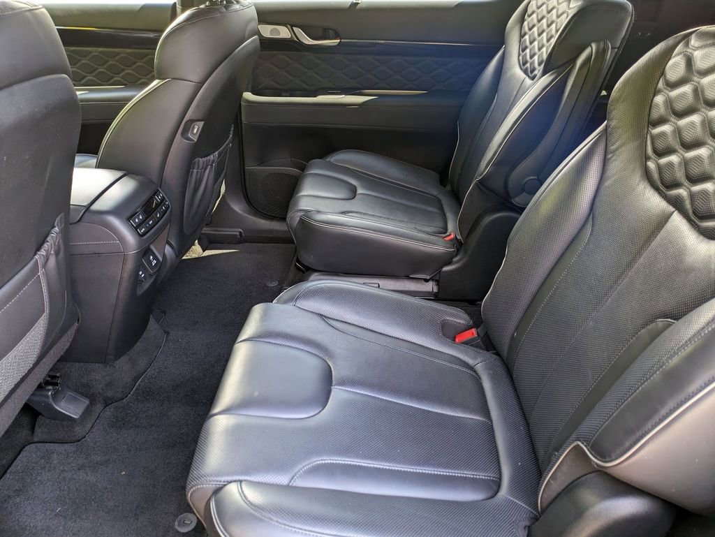 Used 2022 Hyundai Palisade Calligraphy image 23