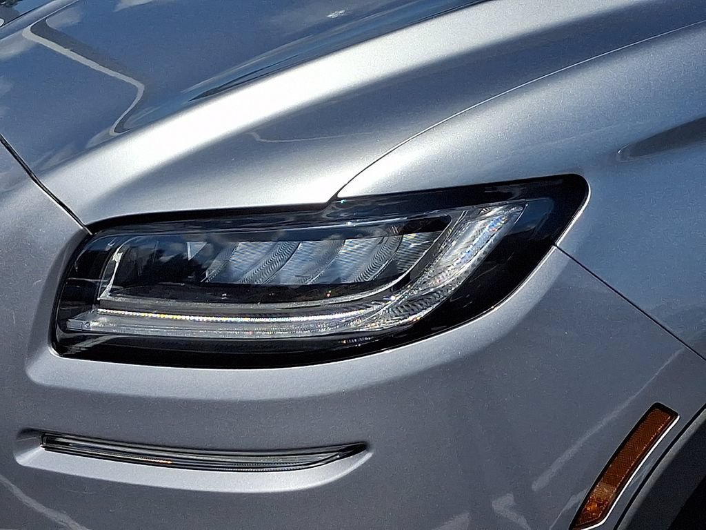 Certified 2023 Lincoln Nautilus Reserve AWD/4WD image 9