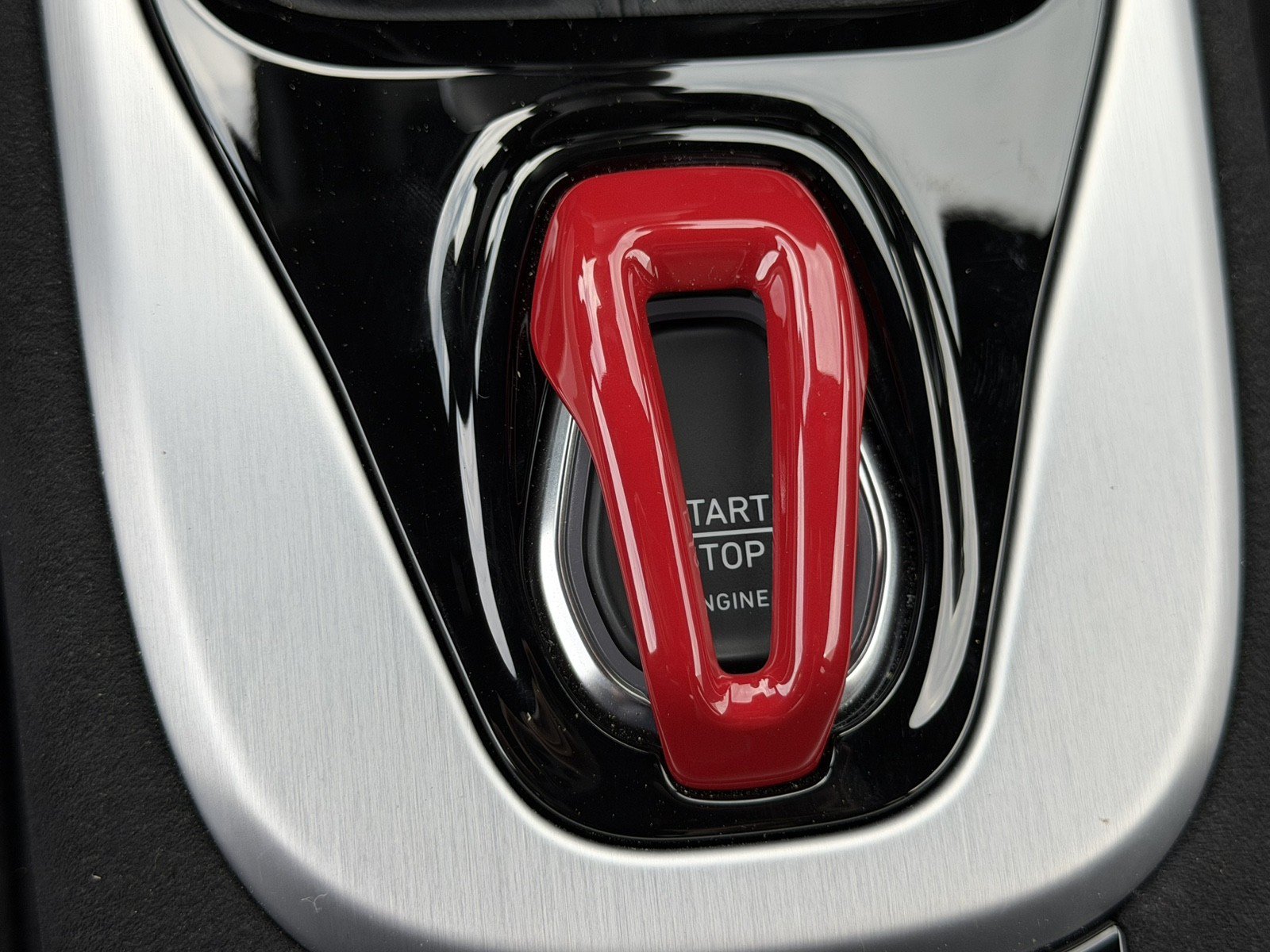 Used 2025 Lotus Emira RWD image 23