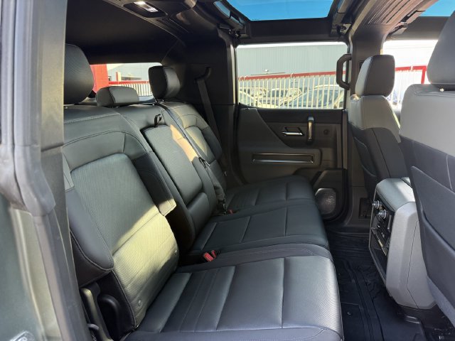 Used 2024 GMC Hummer EV 3X AWD/4WD image 36