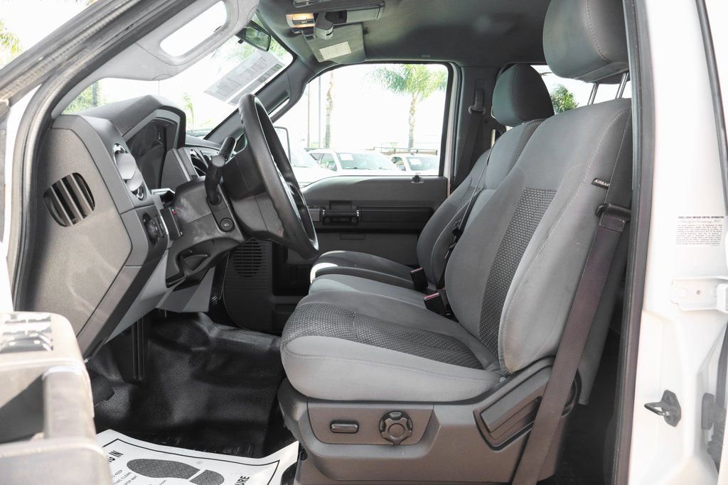 Used 2011 Ford F550 2WD Crew Cab Super Duty w/ Payload Upgrade Pkg image 18