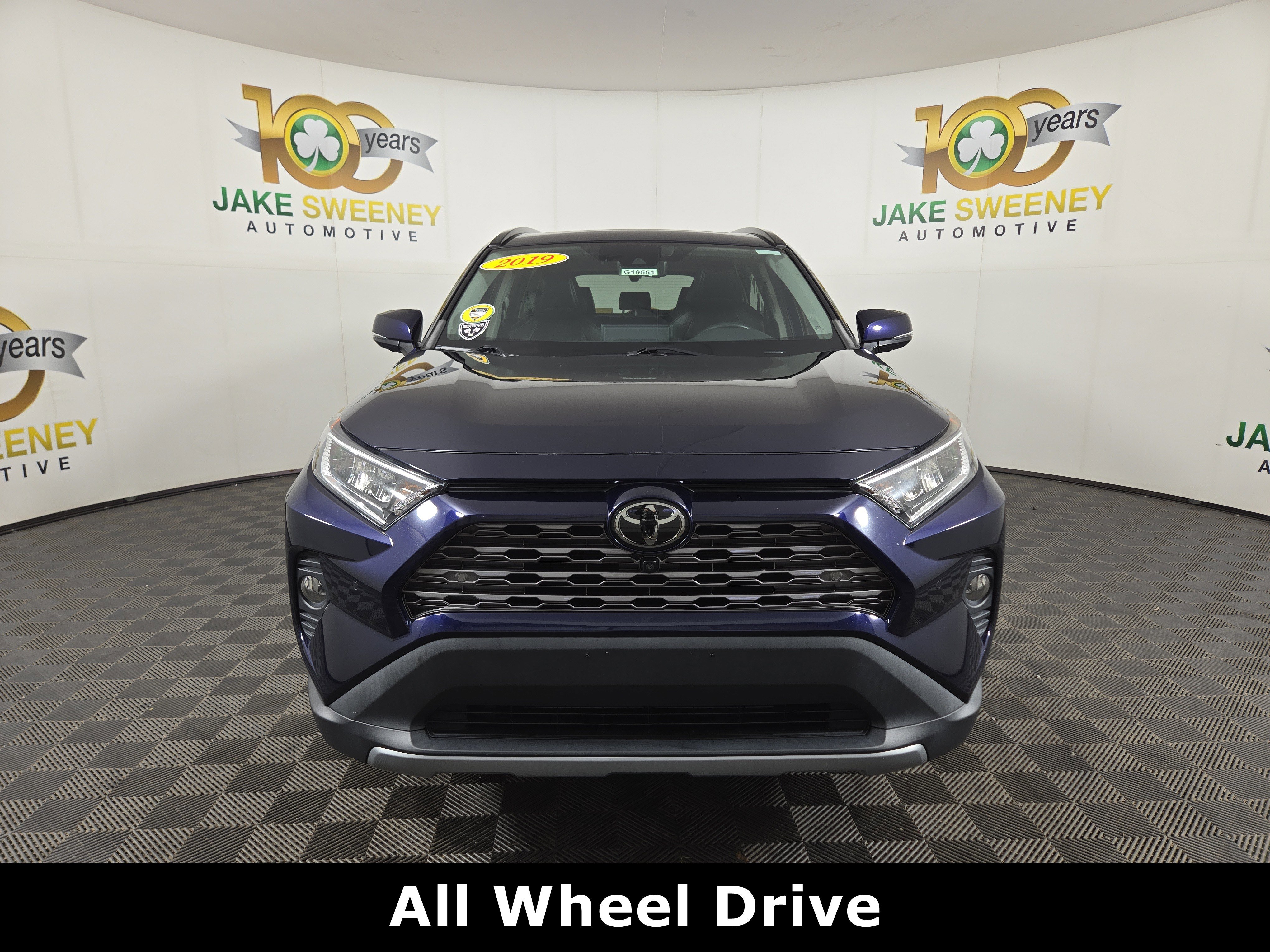 Used 2019 Toyota RAV4 Limited image 2