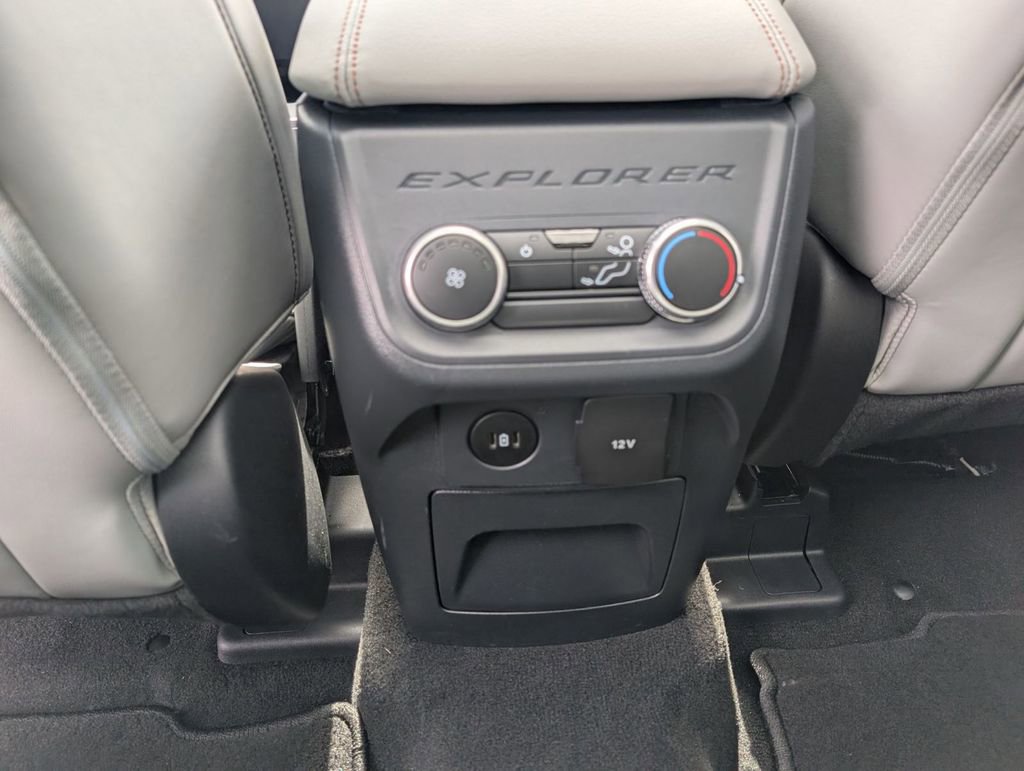 New 2025 Ford Explorer Active w/ Active Comfort Package image 45