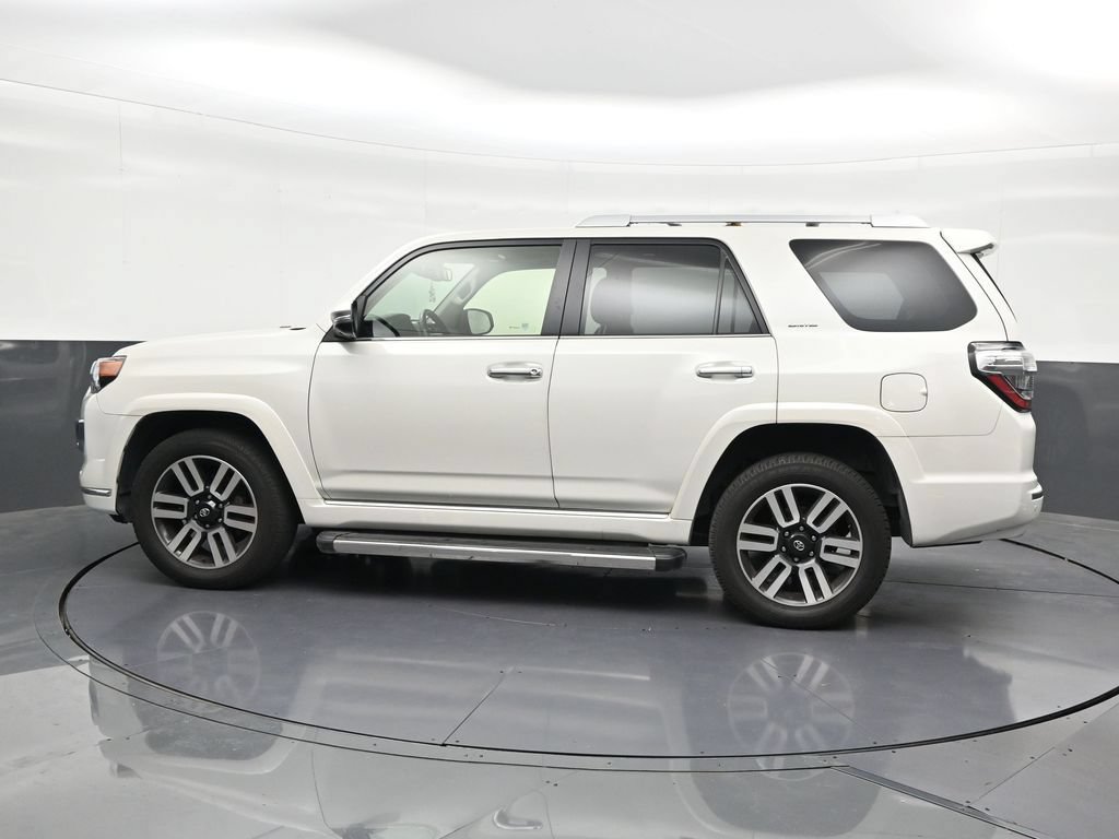 Used 2023 Toyota 4Runner Limited AWD/4WD image 2