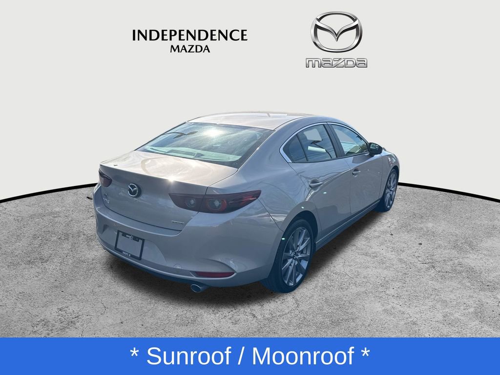 Used 2023 MAZDA MAZDA3 s FWD image 3