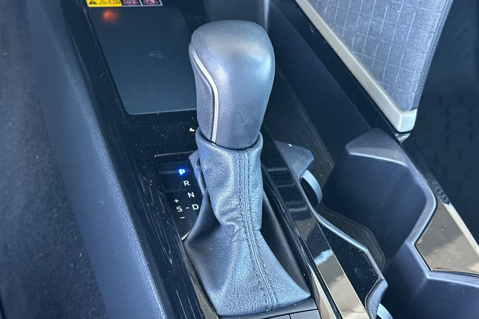 Used 2025 Toyota Camry XLE image 23