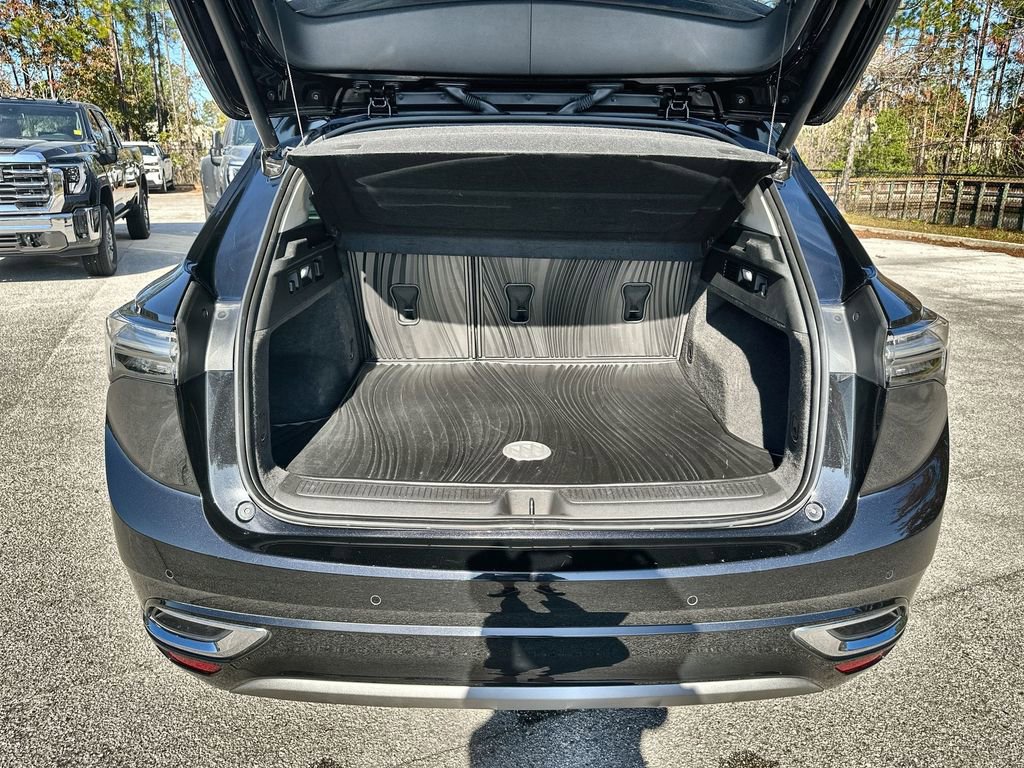Certified 2023 Buick Envision Avenir FWD image 18