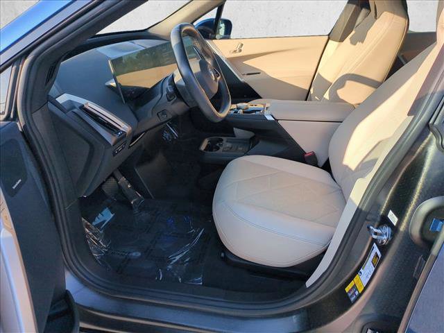 Certified 2024 BMW iX xDrive50 w/ Sport Package AWD/4WD image 17