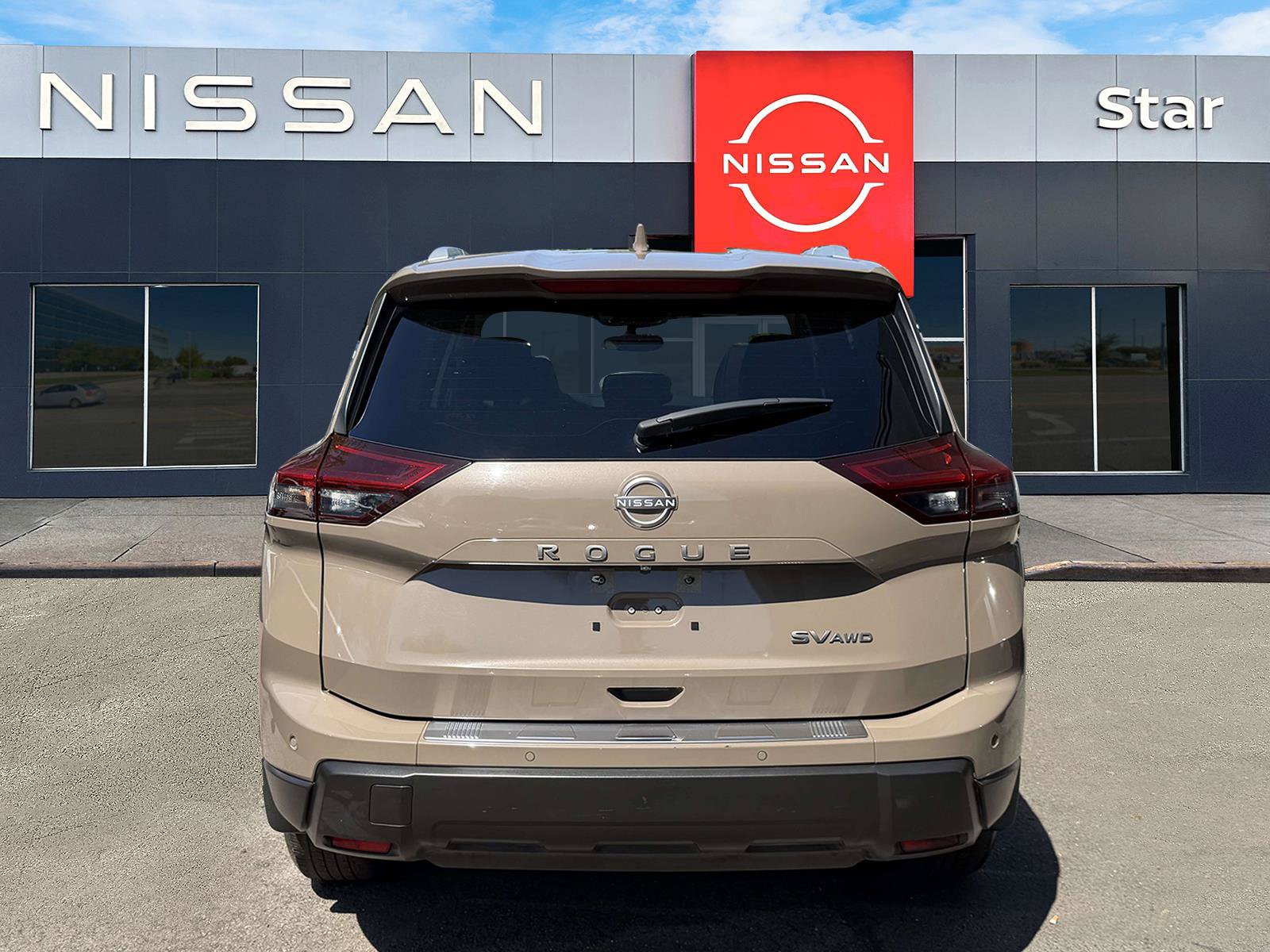 Used 2024 Nissan Rogue SV w/ SV Premium Package AWD/4WD image 3