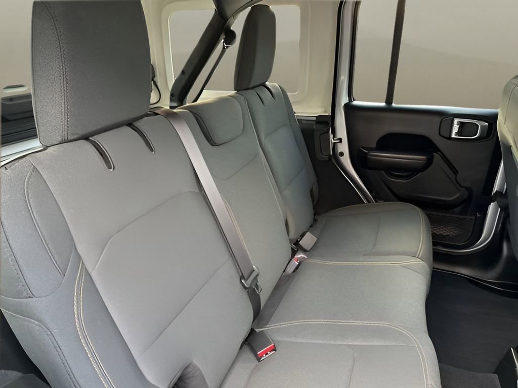 Used 2024 Jeep Wrangler Unlimited Sport AWD/4WD image 16