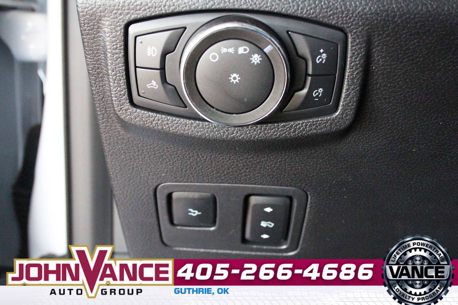 Used 2021 Ford F450 Lariat w/ Lariat Ultimate Package AWD/4WD image 34