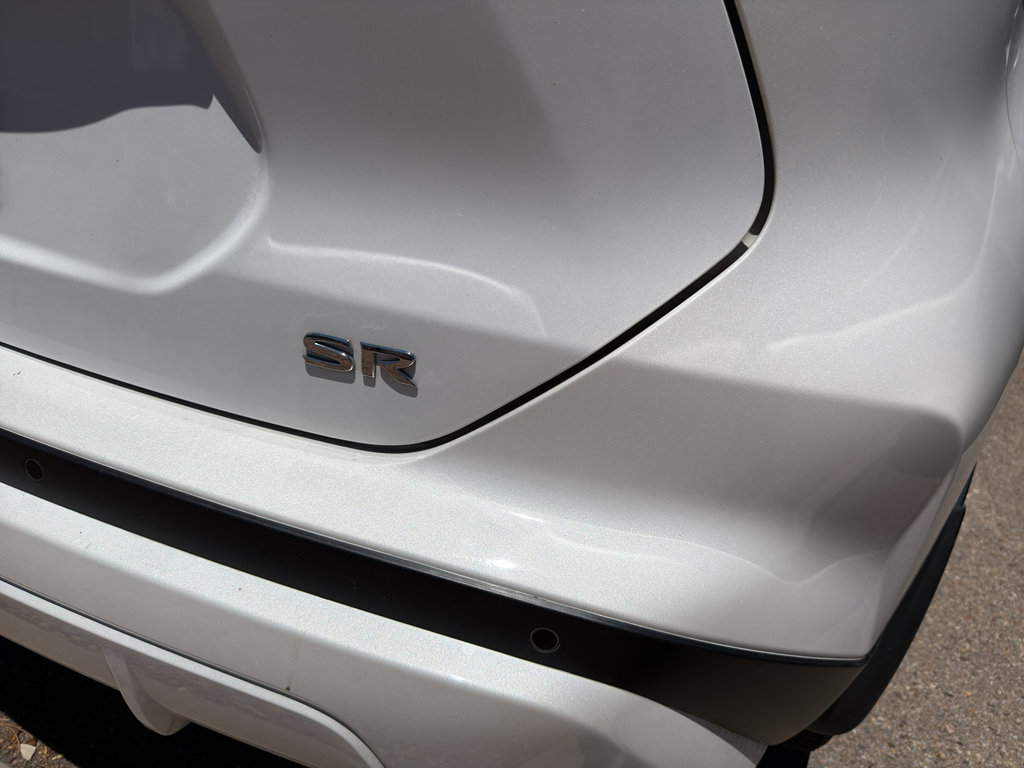 Used 2023 Nissan Kicks SR FWD image 4