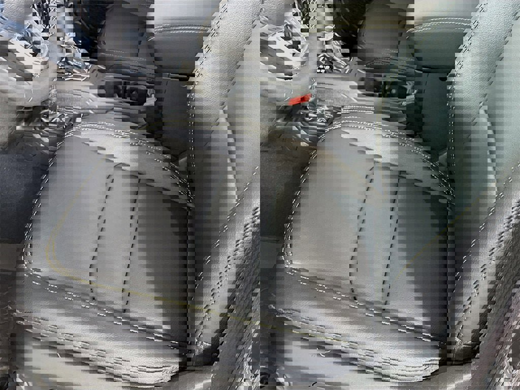 Used 2025 Jeep Wrangler Sahara w/ Safety Group image 12