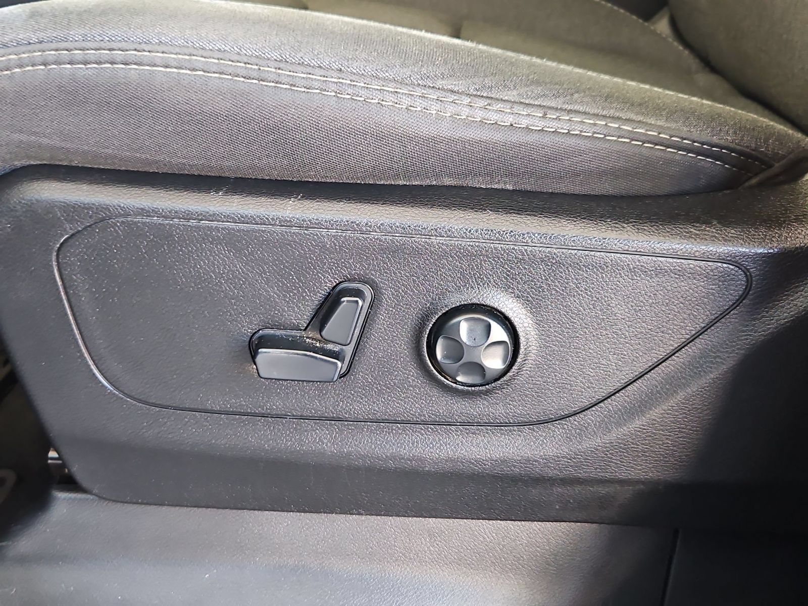 Used 2019 RAM 1500 Big Horn AWD/4WD image 23