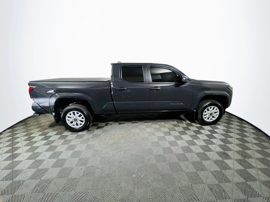 Certified 2026 Toyota Tacoma SR5 AWD/4WD image 8
