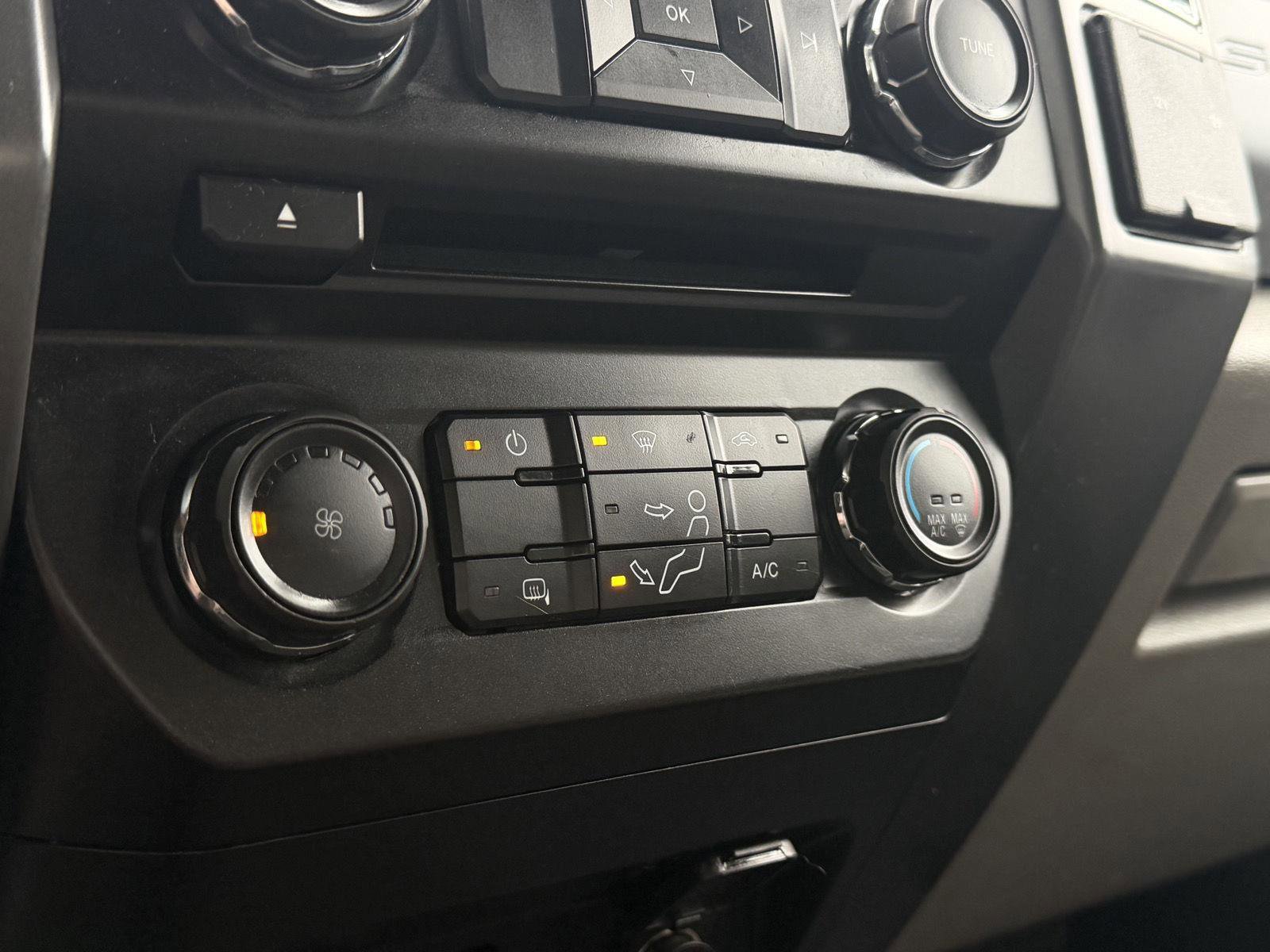 Used 2018 Ford F350 XLT image 24