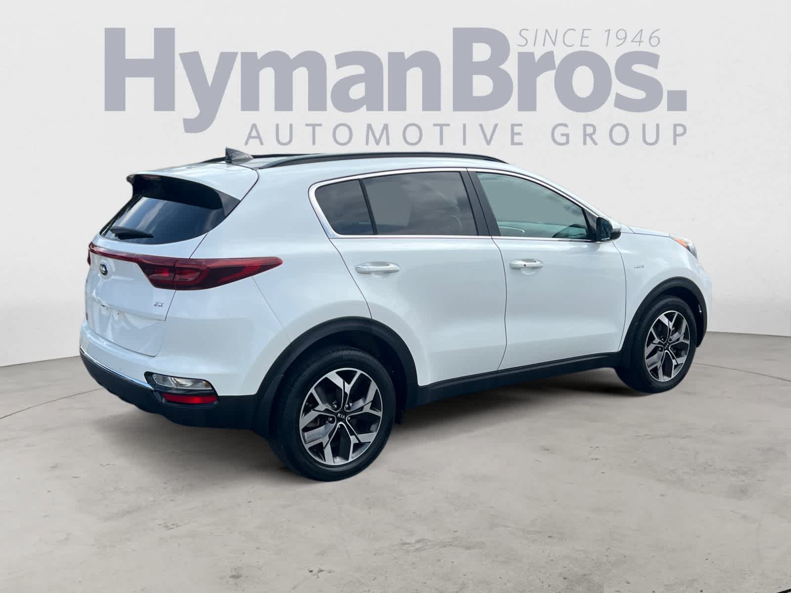 Used 2022 Kia Sportage EX w/ EX Technology Package AWD/4WD image 3