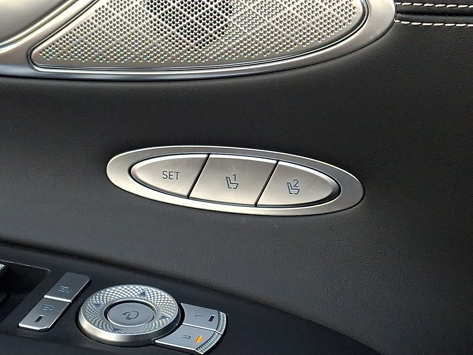 Certified 2023 Genesis Electrified GV70 AWD/4WD image 27