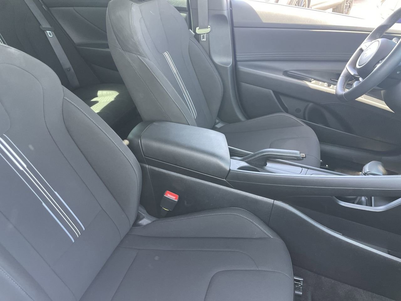 Certified 2025 Hyundai Elantra Sport FWD image 10
