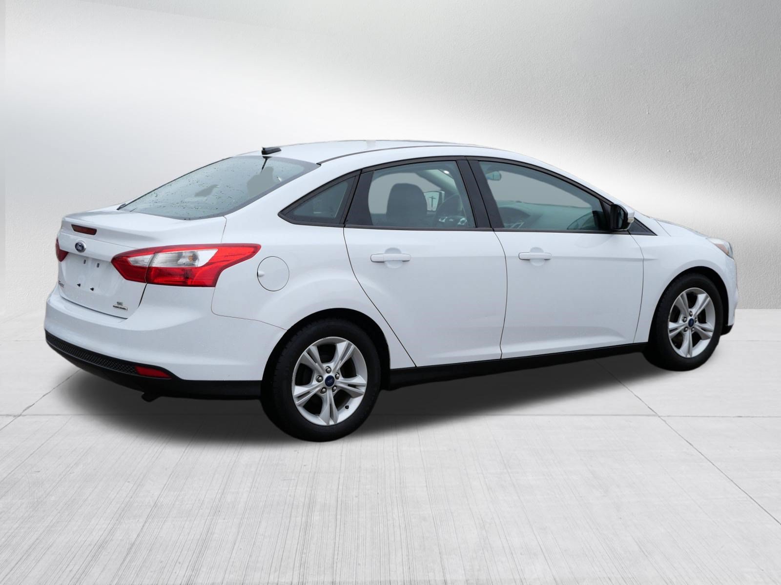 Used 2014 Ford Focus SE FWD image 7