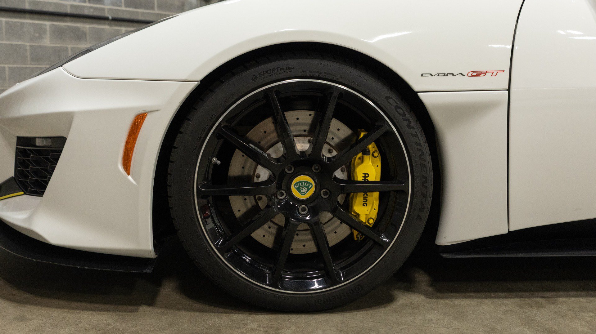 Used 2021 Lotus Evora RWD image 35