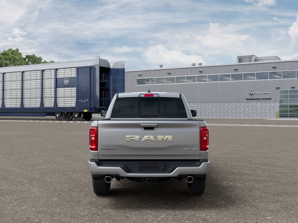 New 2026 RAM 1500 Laramie AWD/4WD image 7