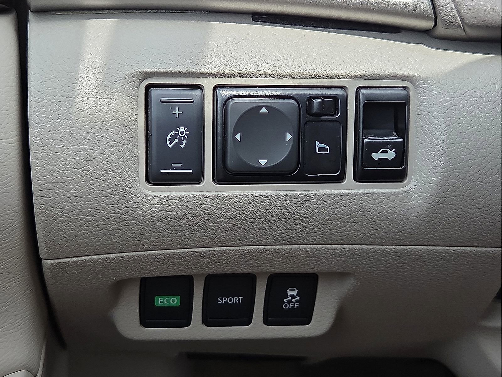 Used 2013 Nissan Sentra SL w/ Leather Pkg FWD image 20