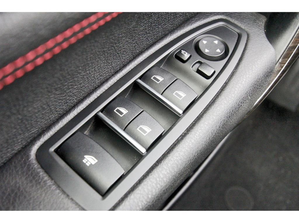 Used 2020 BMW 230i Convertible w/ Premium Package RWD image 20