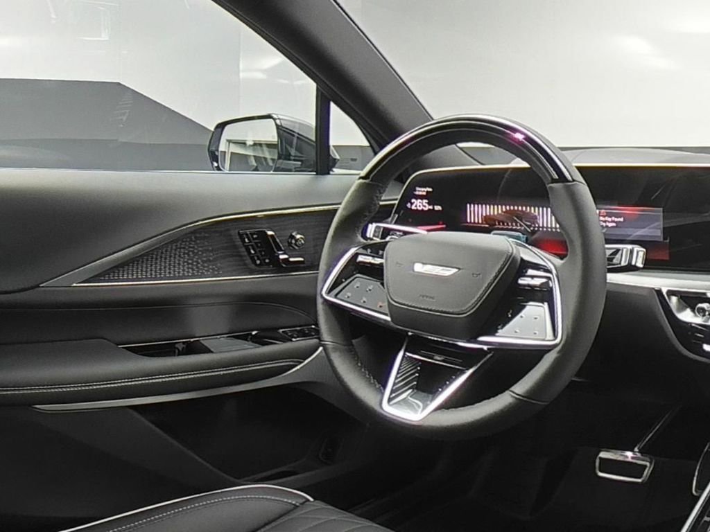 New 2026 Cadillac Lyriq V w/ LPO, Floor Liner Package AWD/4WD image 9
