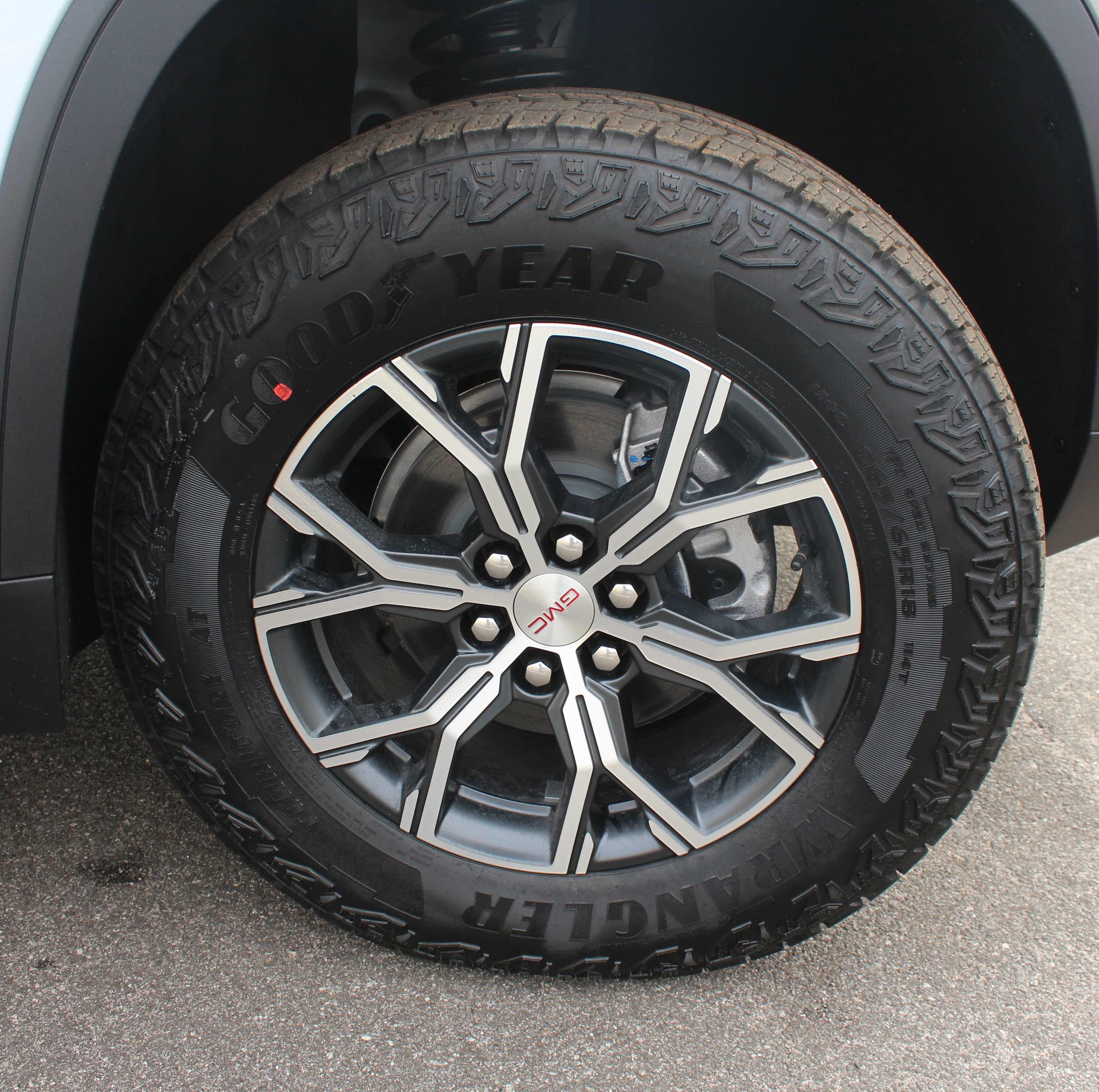 New 2026 GMC Acadia AT4 image 21